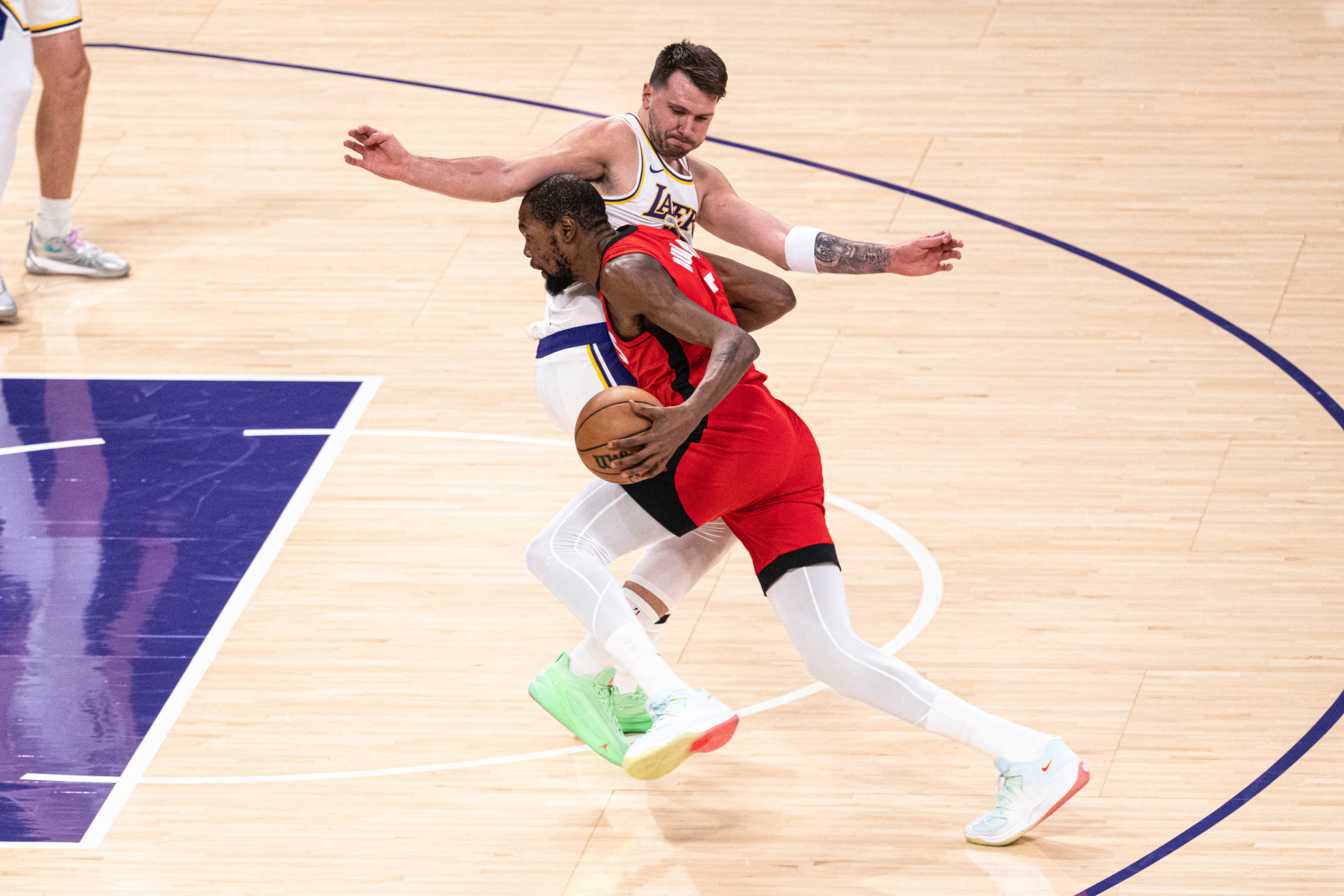 必一运动-NBA彩经:二番战火箭复仇湖人 绿军主场小胜勇士 快船擒下鹈鹕